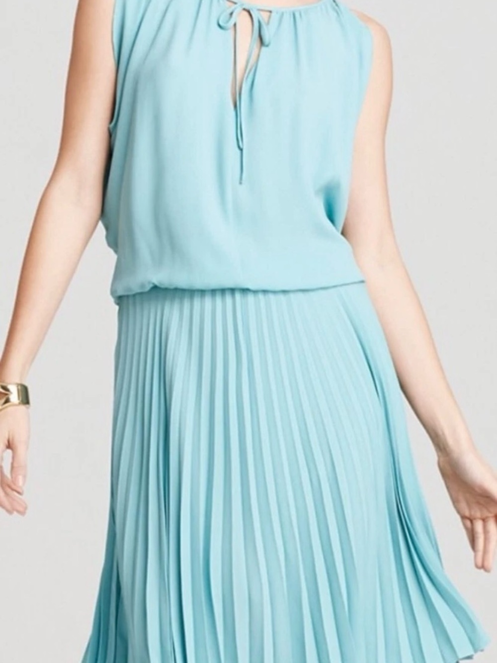 BCBGMaxAzria Light Aqua Sleeveless Pleated Dress XXS